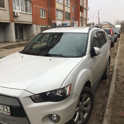 Mitsubishi Outlander XL